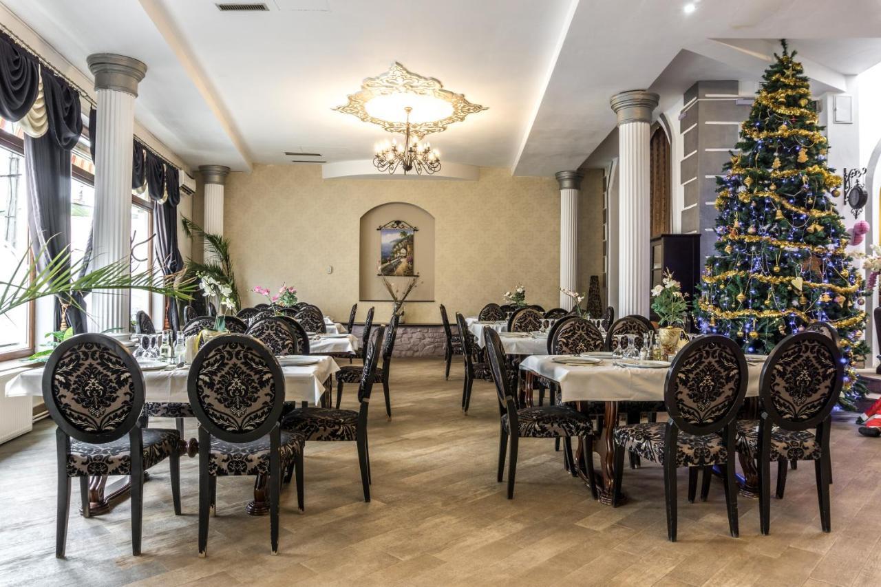 Hotel Ferdinand ฮาเซก ภายนอก รูปภาพ