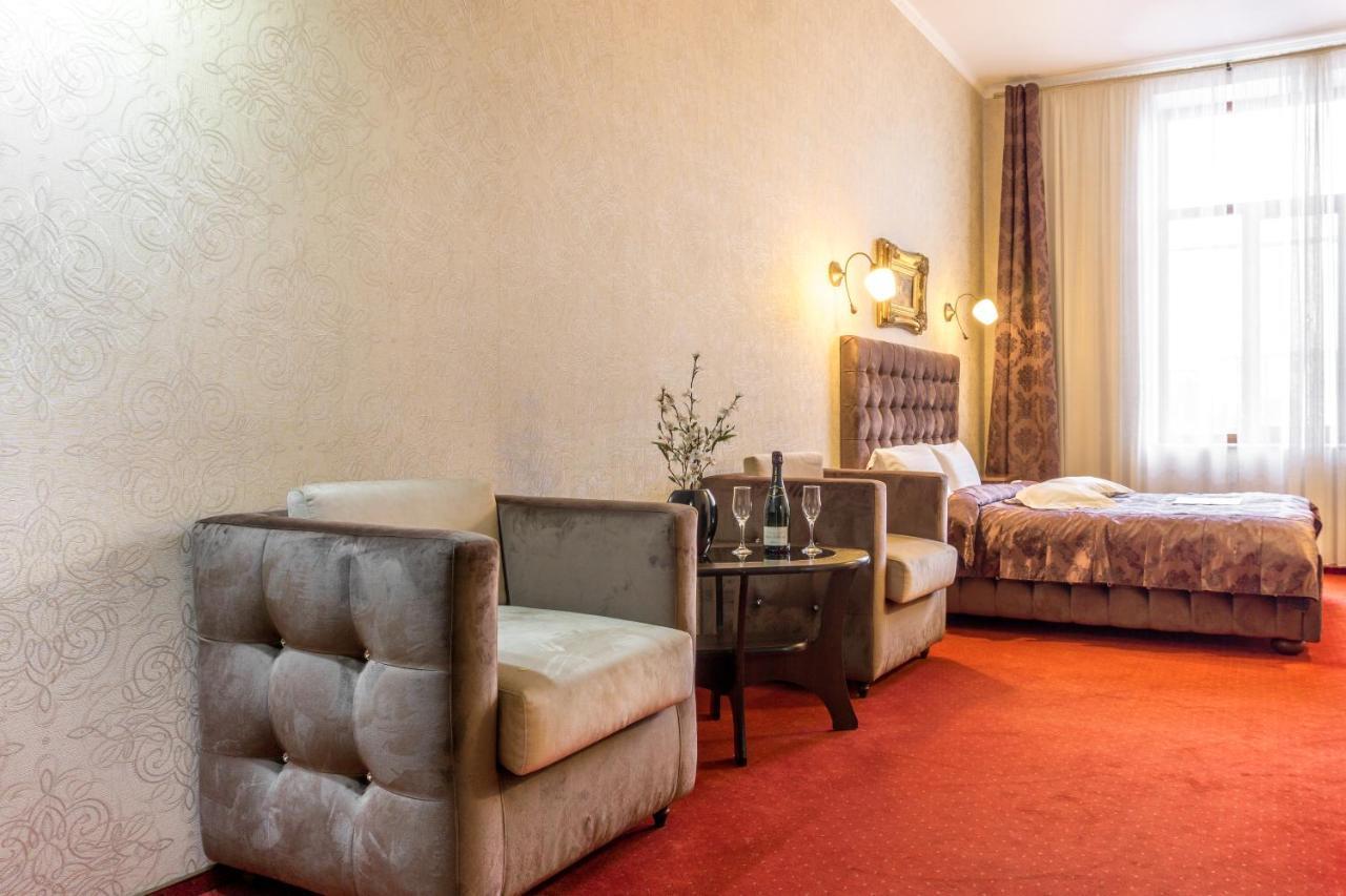 Hotel Ferdinand ฮาเซก ภายนอก รูปภาพ