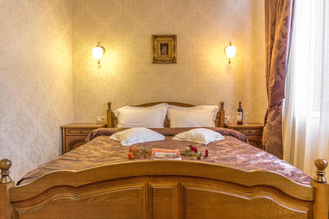 Hotel Ferdinand ฮาเซก ภายนอก รูปภาพ
