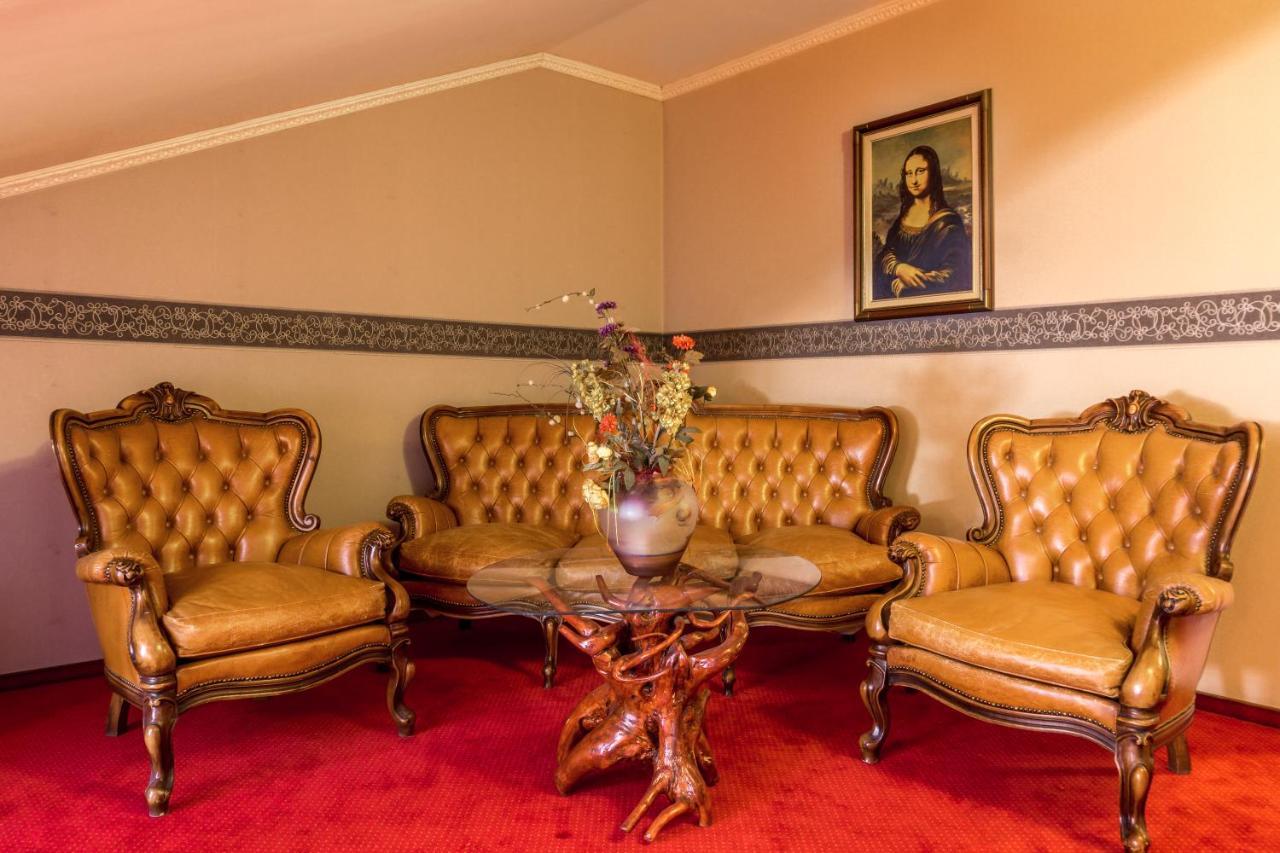 Hotel Ferdinand ฮาเซก ภายนอก รูปภาพ